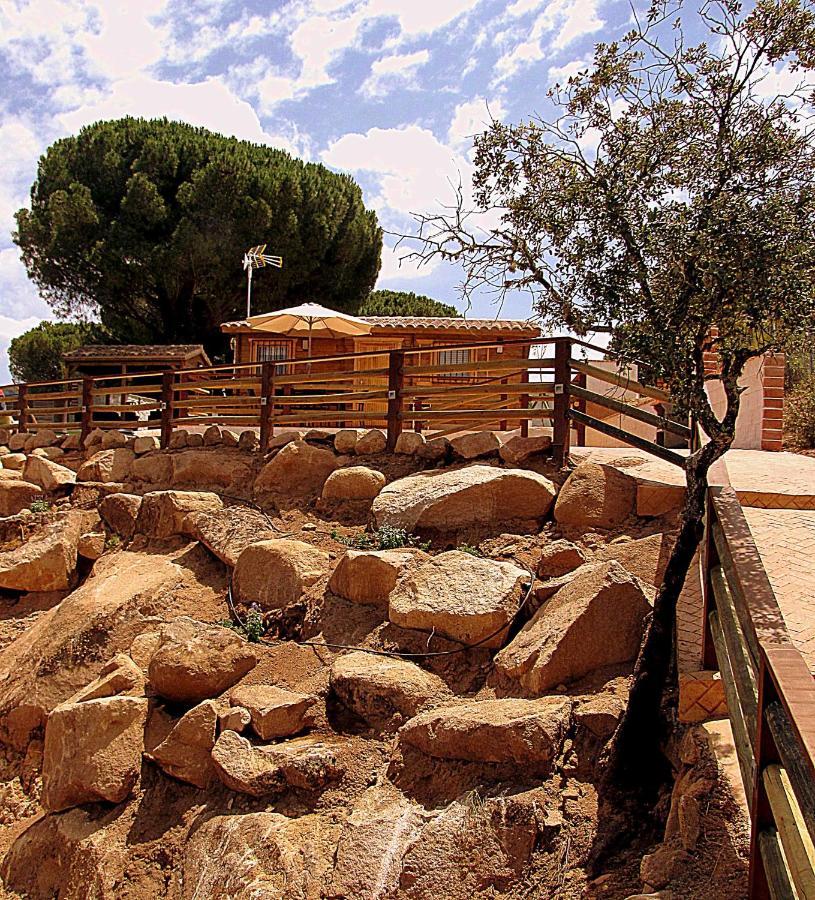 Del Incluye Acceso Piscina 2 Columnas Chalet *