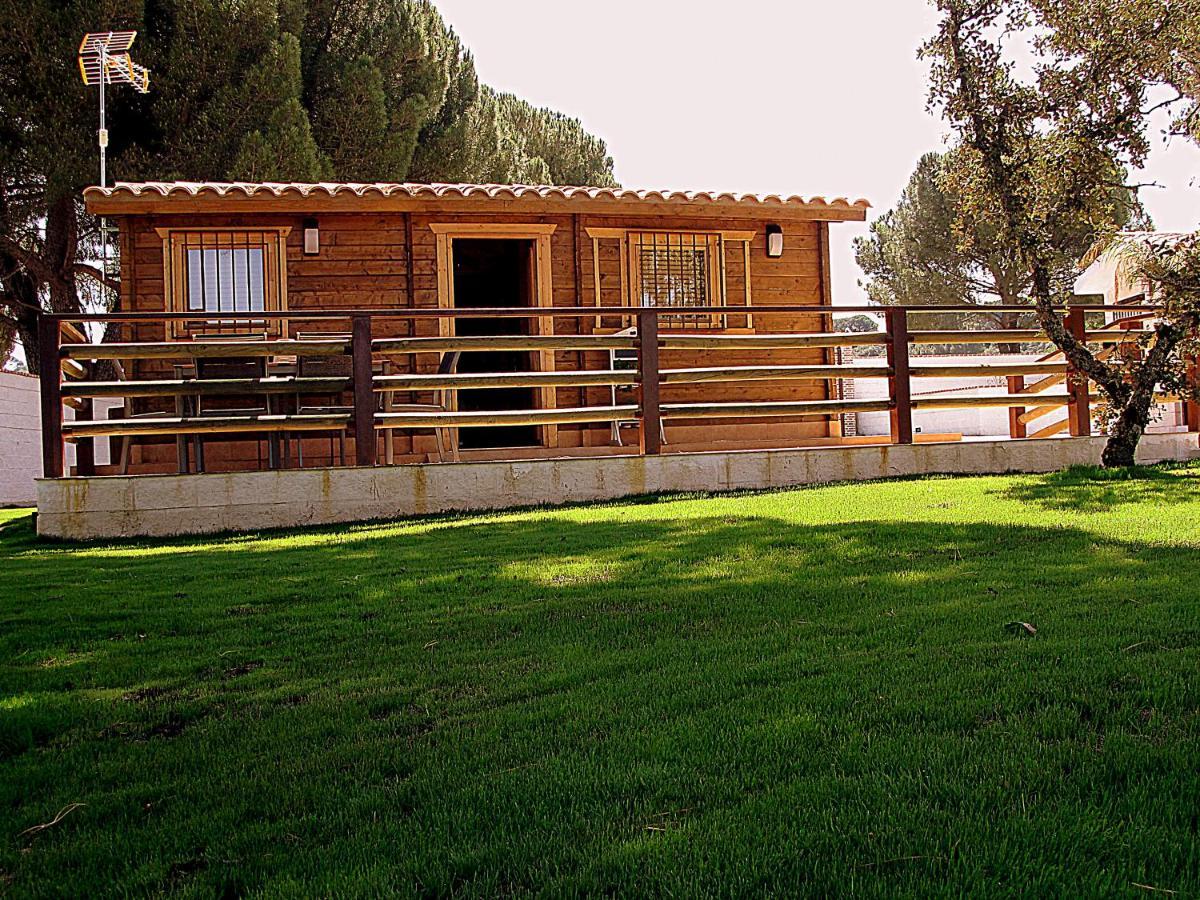 Del Incluye Acceso Piscina 2 Columnas *